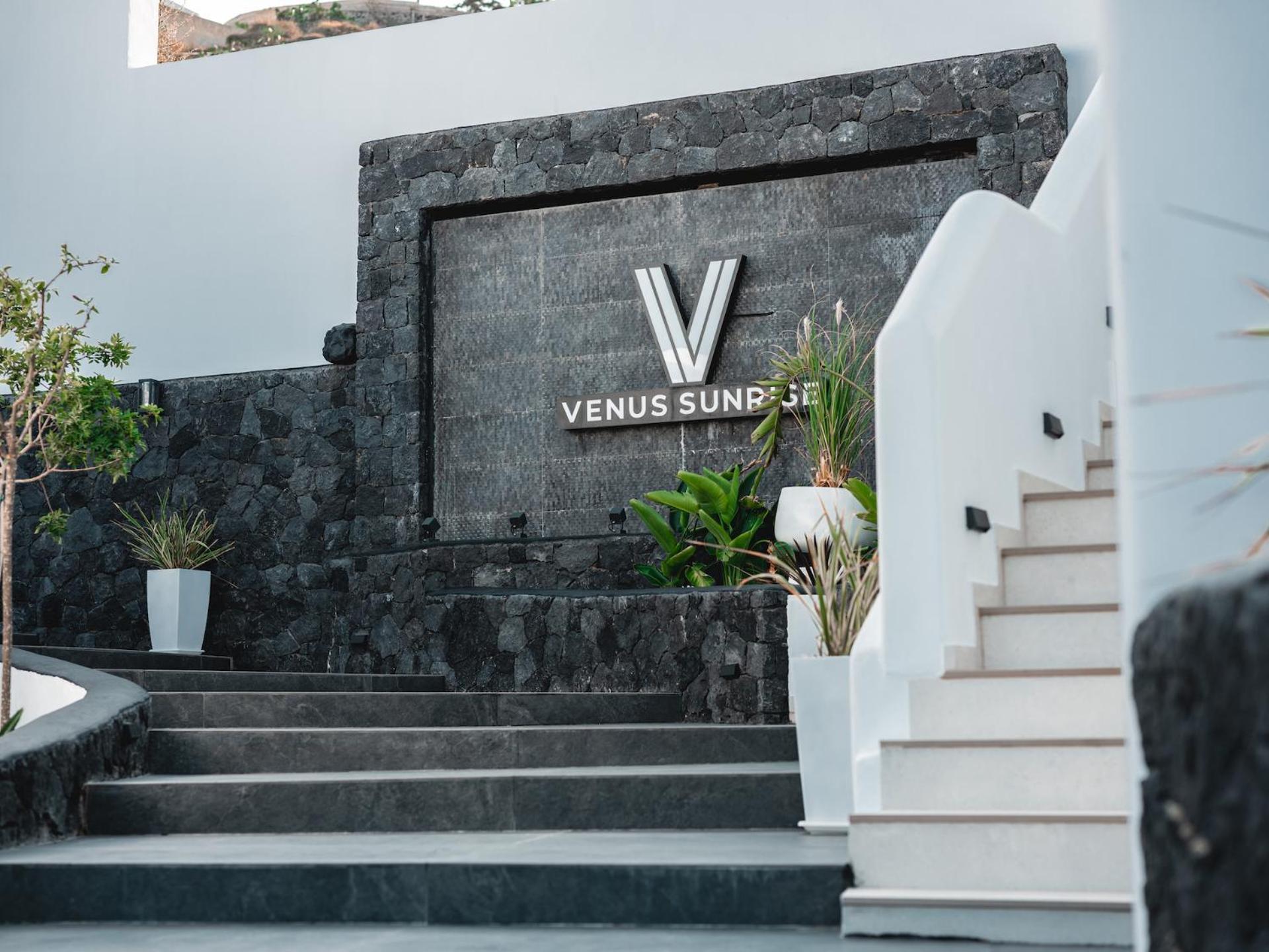 Venus Sunrise Suites & Villas Vourvoúlos Exterior foto